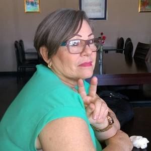 Meet your Posher, Aida